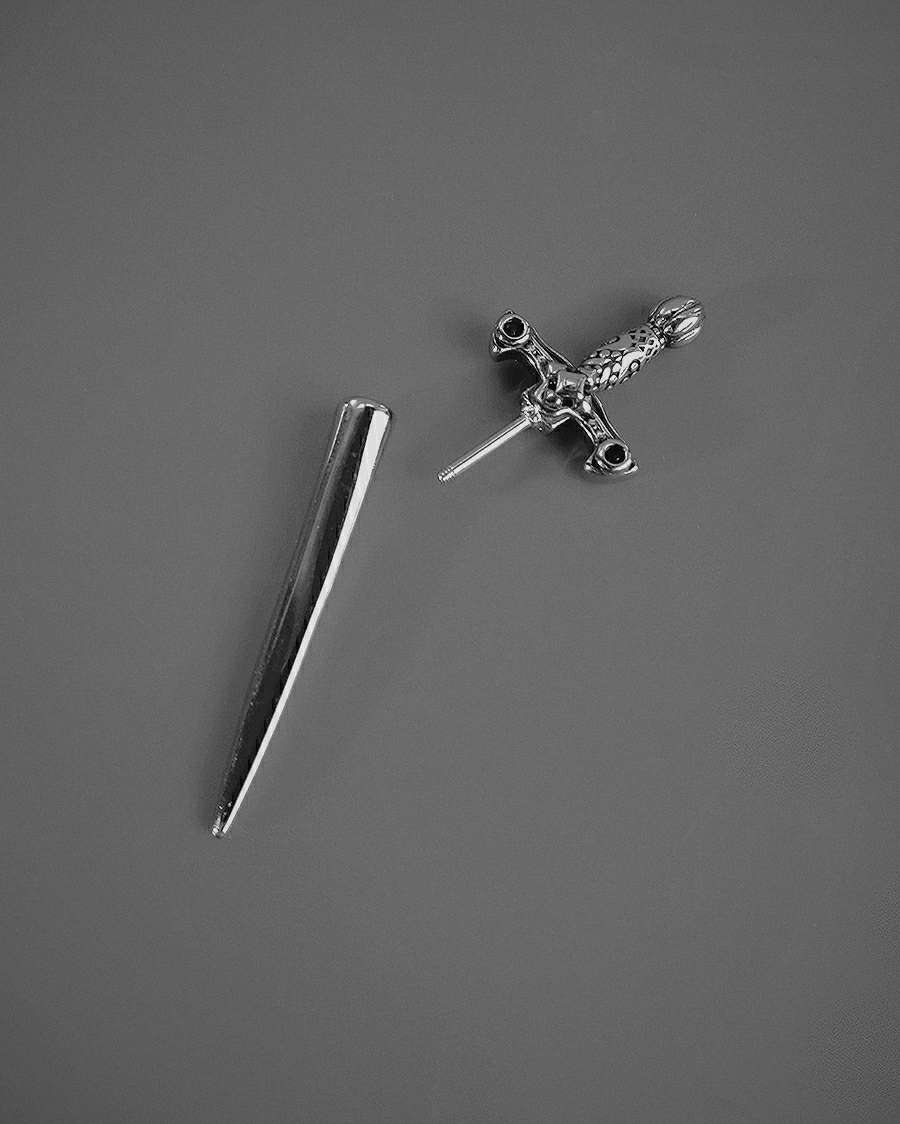 Monora Gothic *Dawn* Earring