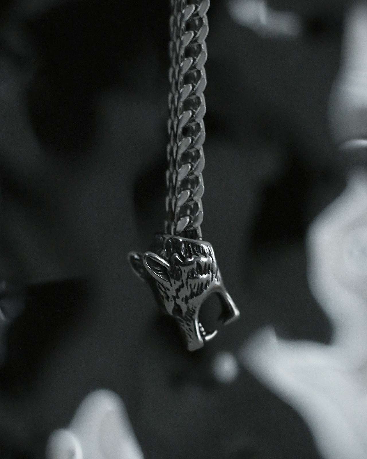 Monora Dark Gothic *Sin* Armband aus Titan