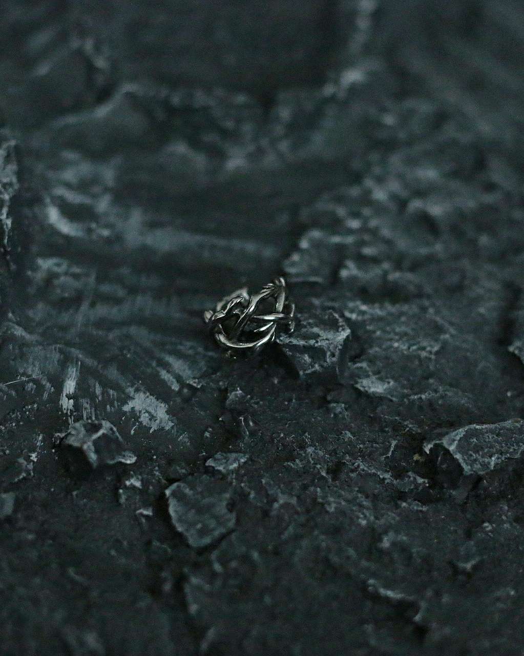 Monora Gothic *Thorn Dragon* Ear Cuff