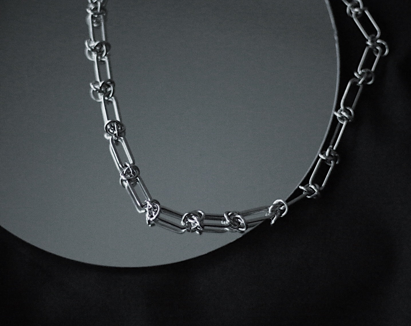 Monora Dark Gothic *Dornen* Halskette aus Titanstahl