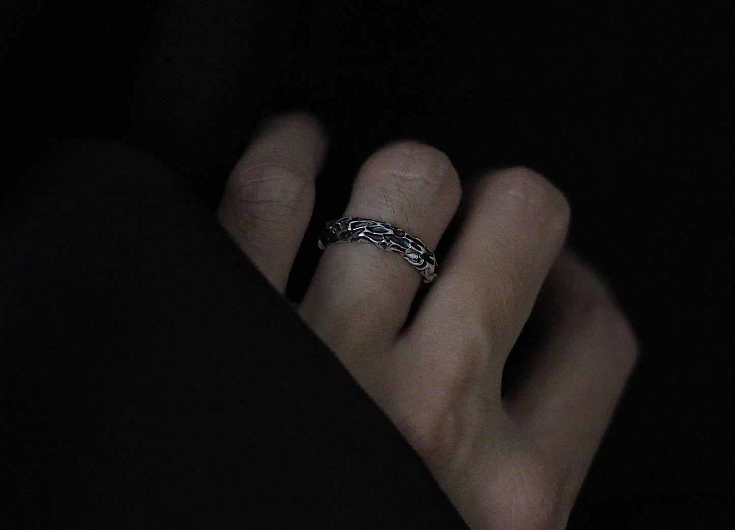 Monora Goth *Meteorolith* Ring in 925 Silber