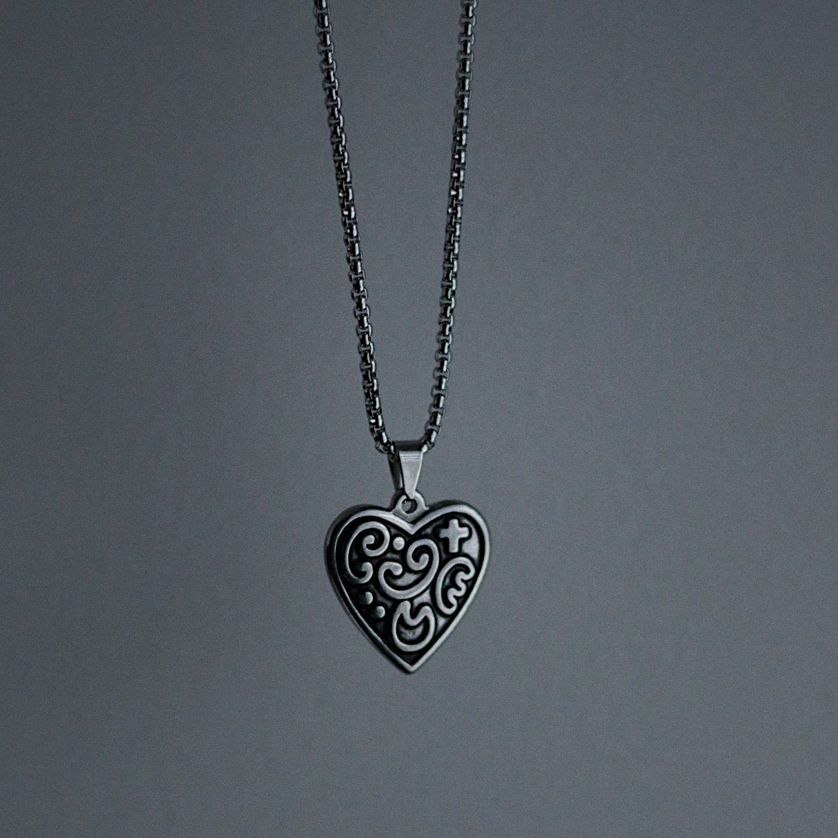 Monora Dark Fashion *Forbidden Fruit* Necklace