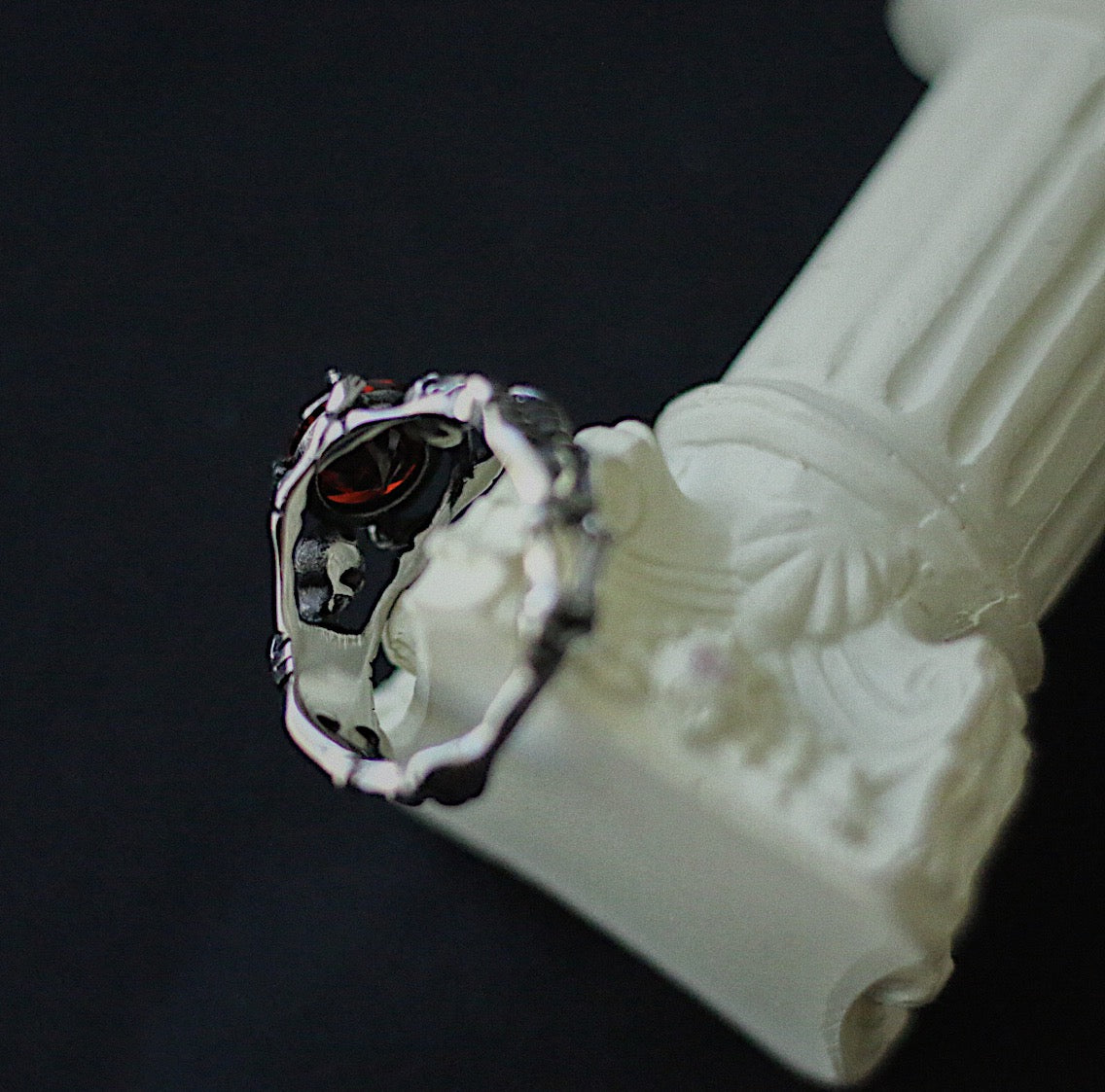 Bague Monora Gothic *Lost Ark* en Titane