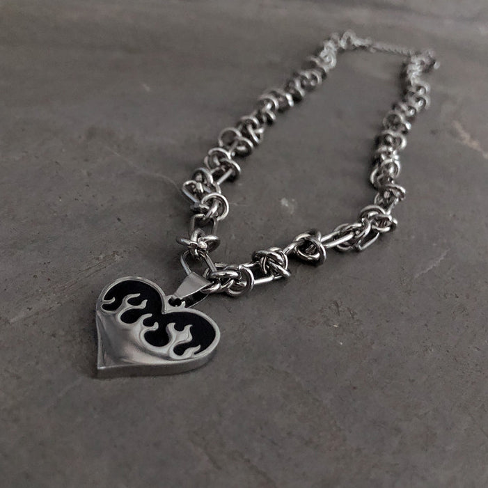 Monora Dark Gothic *Big Cross* Halskette aus Titanstahl