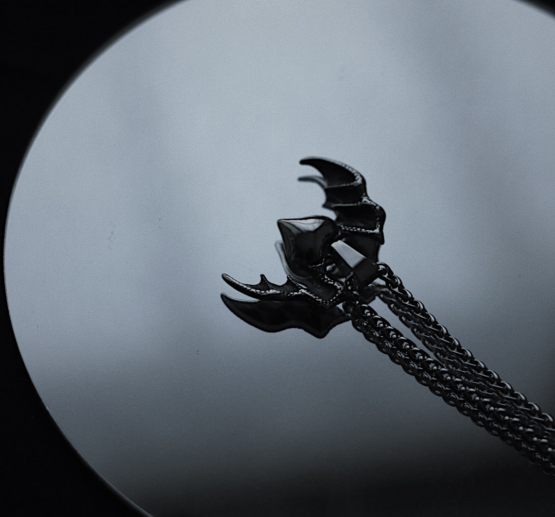 Monora Dark Gothic *Cold Heart* Pendant