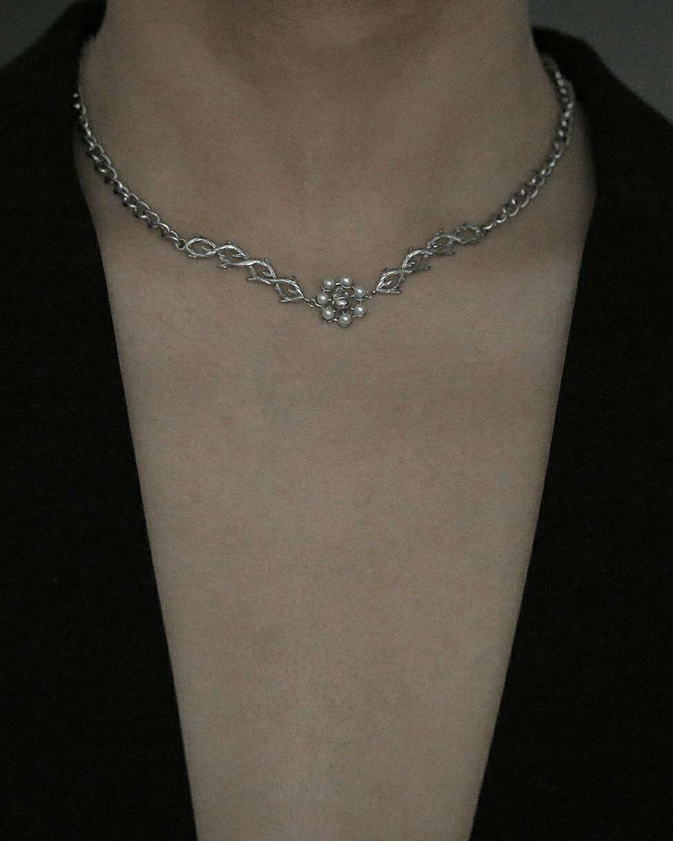 Collier Monora Dark Gothic *Grande Croix* en Acier au Titane