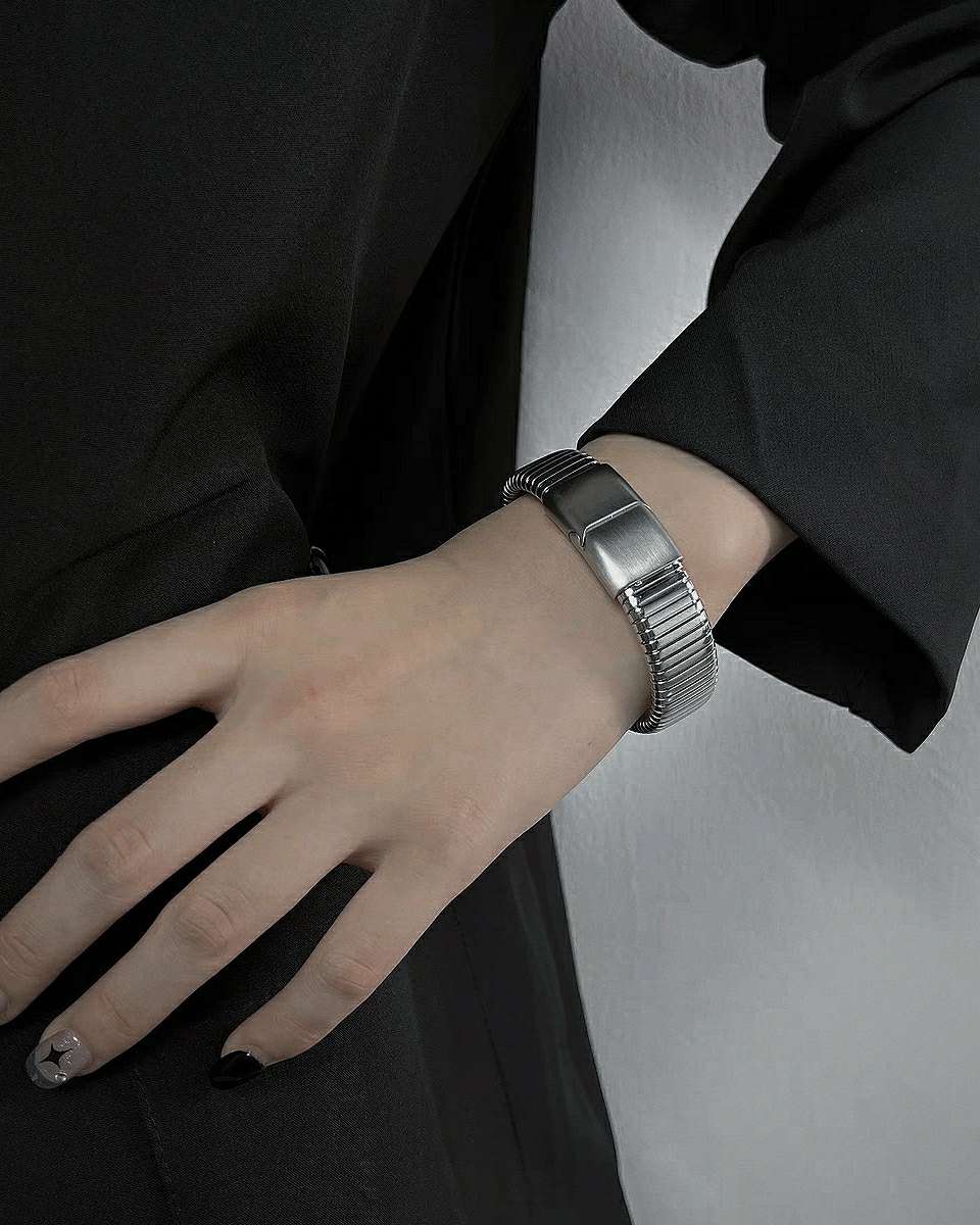 Monora *Mech-Vogue Steel* Bracelet - Strikingly Modern