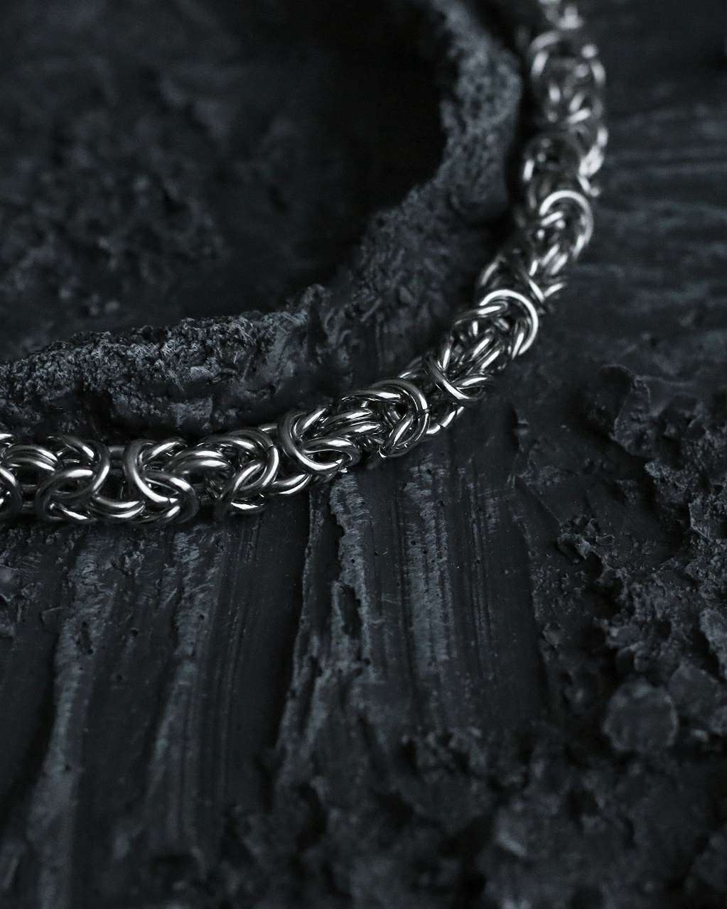 Monora Goth *Dragon's Spiral* Necklace - The Bold Majesty