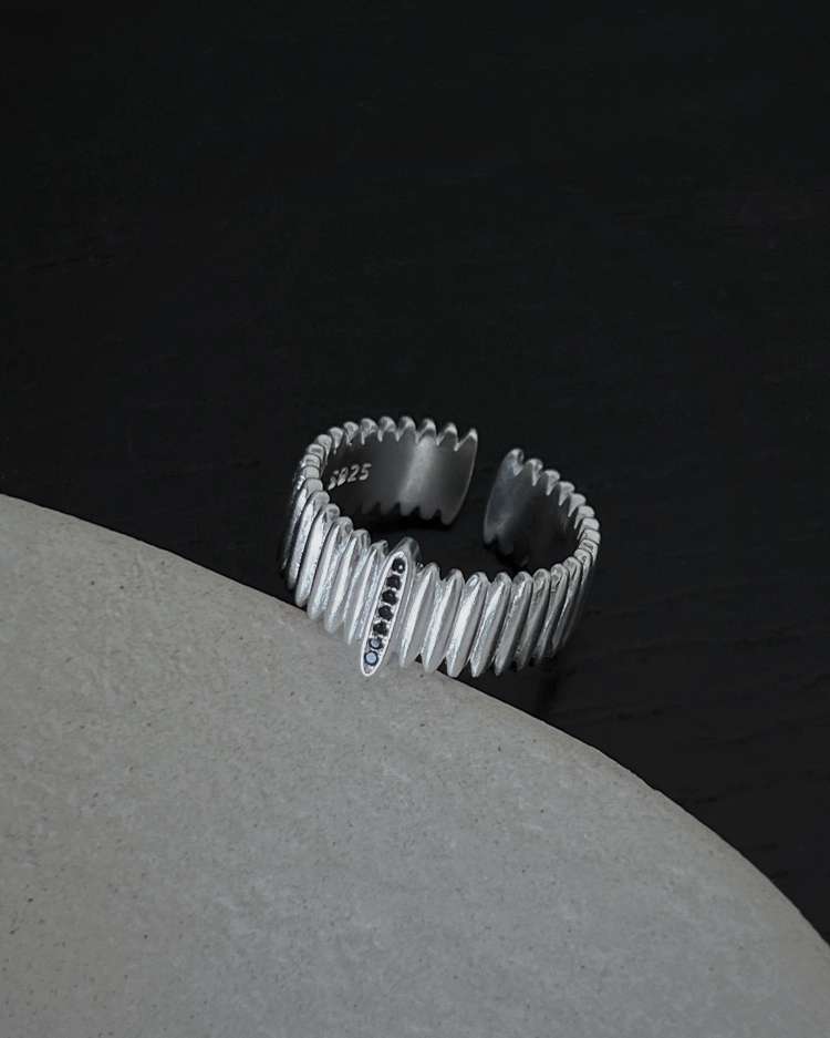 Monora *Time Gear* Silver Ring