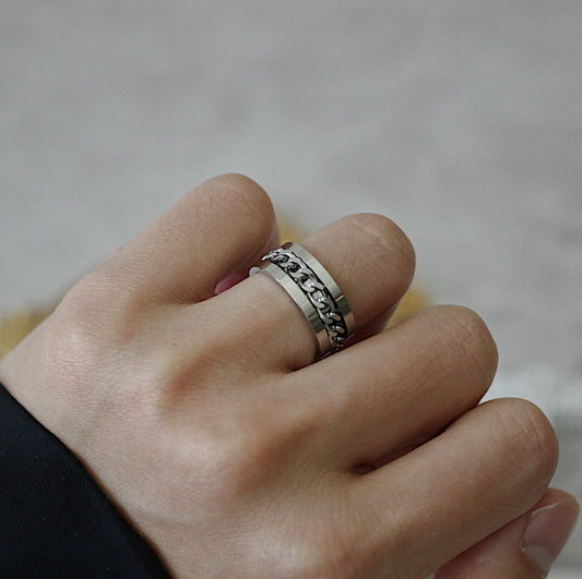 Monora Dark Gothic *Link-Cycle-Silver* RIng