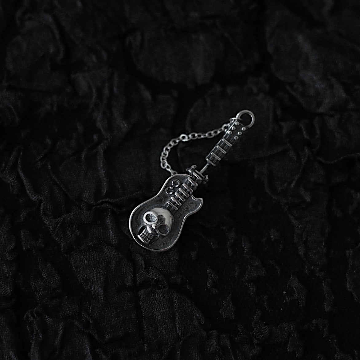 Monora Dark Gothic *The Dead Guitar* Ohrstecker - 1 Stück in 925 Silber