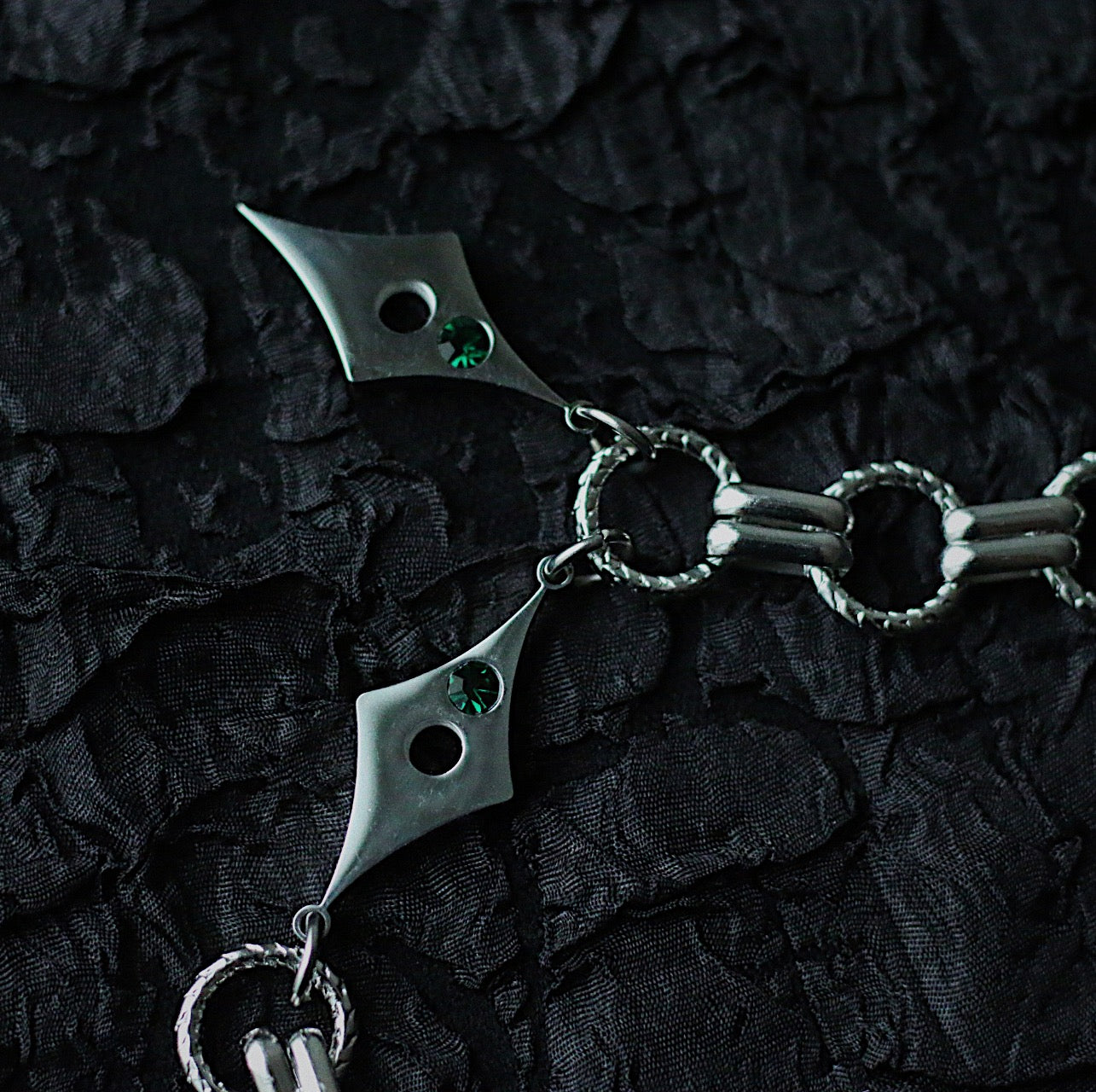 Bracelet Monora Dark Gothic *Double Croix* en Titane