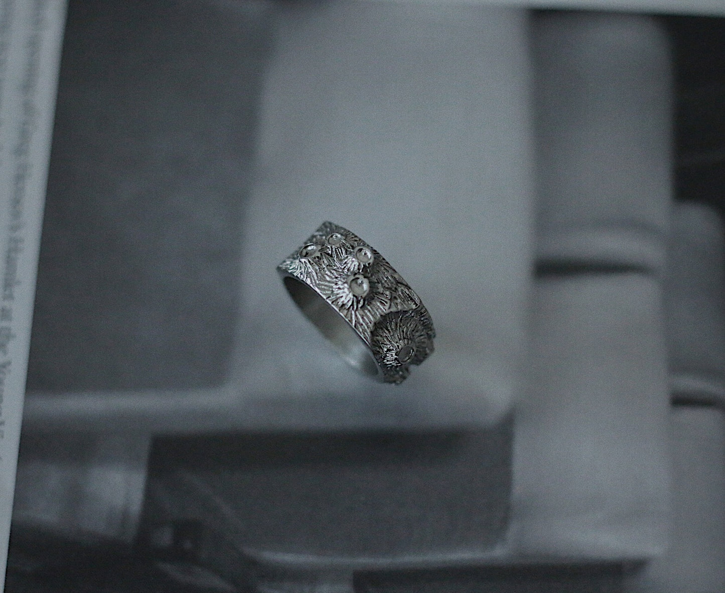 Monora Dark Gothic *Moon Exploration* Ring