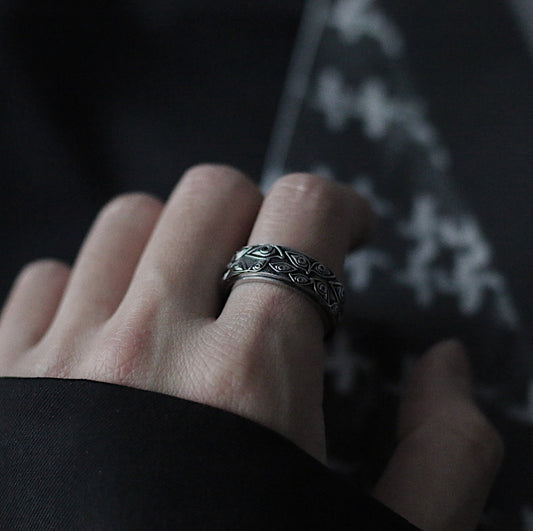 Monora Dark Gothic *Eyes* Ring