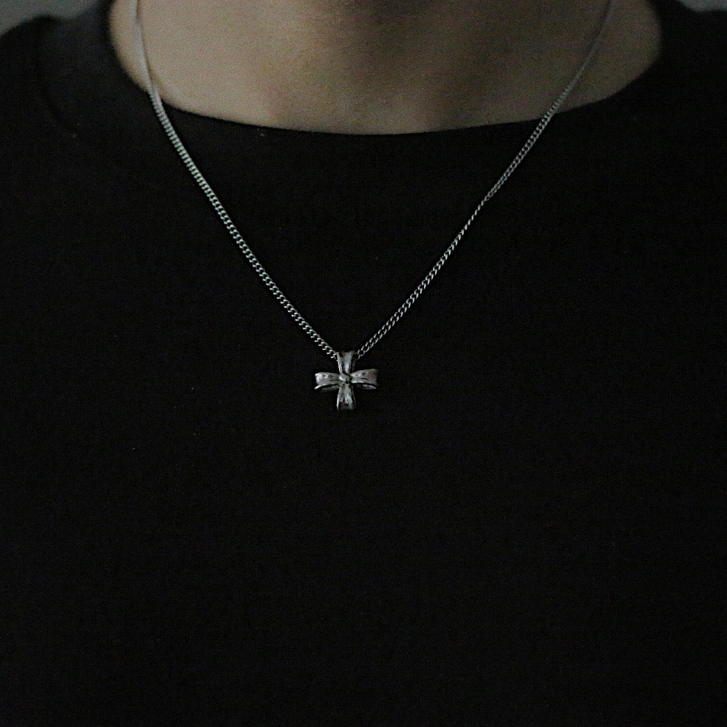 Collier Monora Dark Gothic *Grande Croix* en Acier au Titane