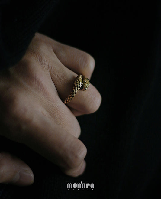 Monora Dark Gothic * Golden Two-Headed Kingsnake* Ring