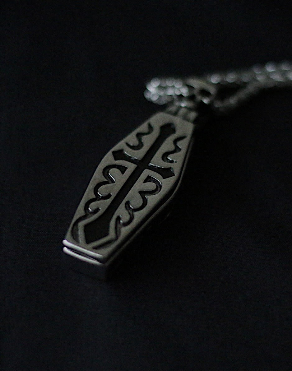 Monora Mourn Necklace