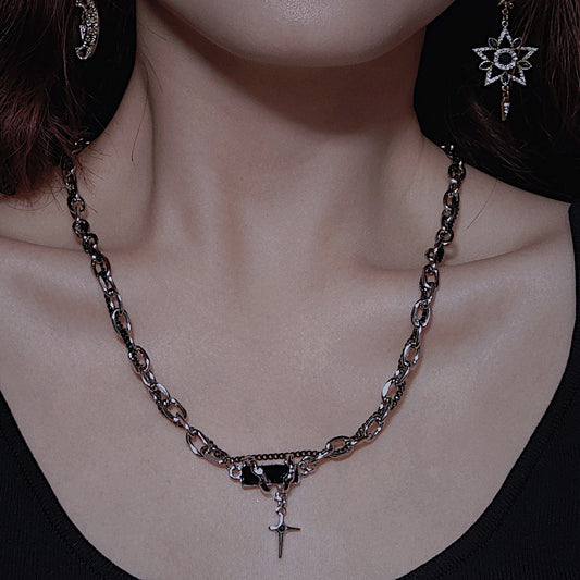 Monora Dark Gothic *Big Cross* Halskette aus Titanstahl