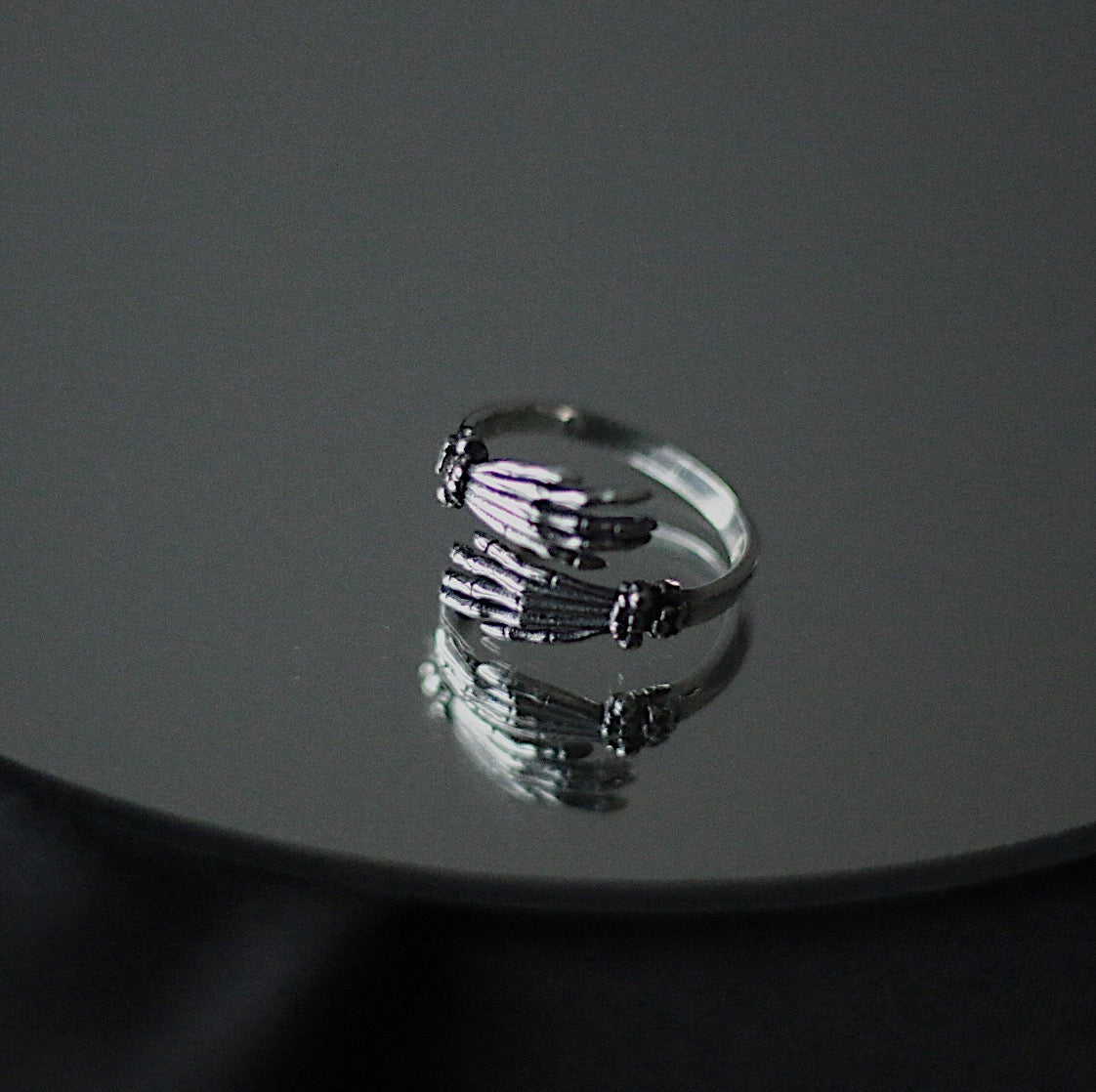 Monora Dark Fashion *Mourn* Ring in 925 Silver