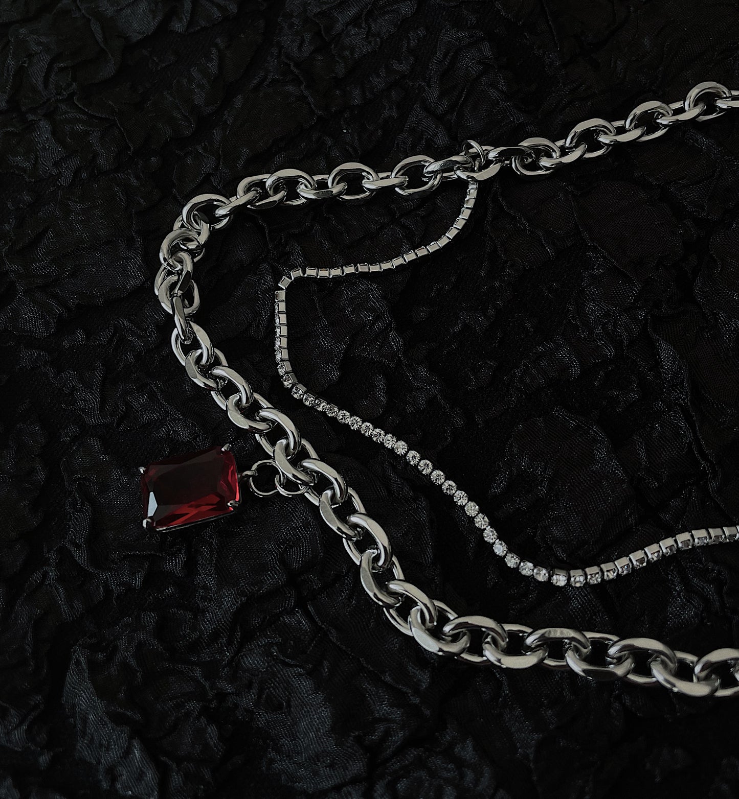 Monora Nobility Necklace