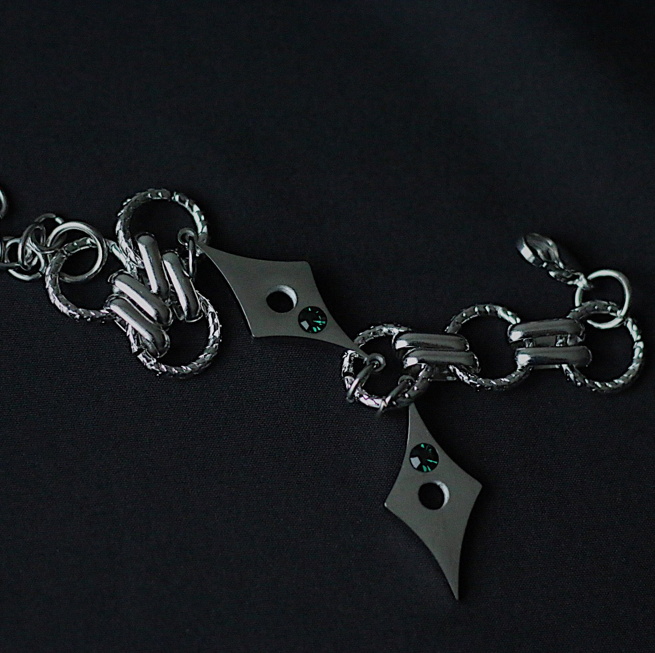 Monora Dark Gothic *Double Cross* Armband aus Titan