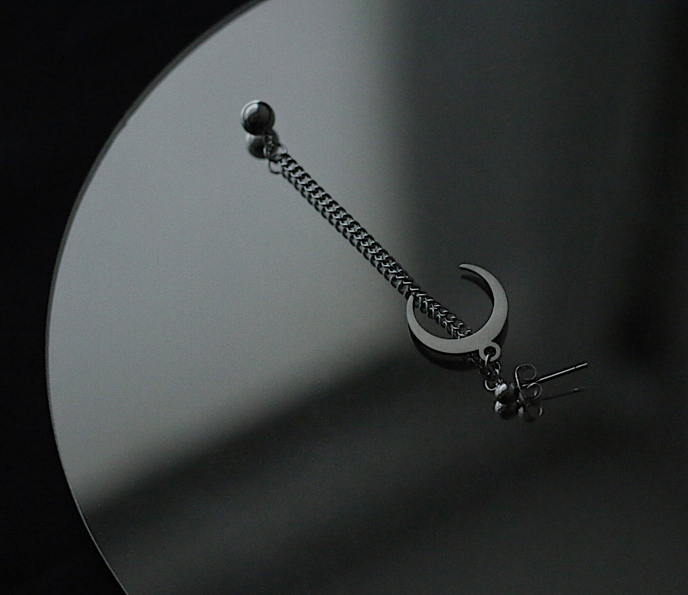 Monora Shine Bright: Stainless Steel Moon Dangles